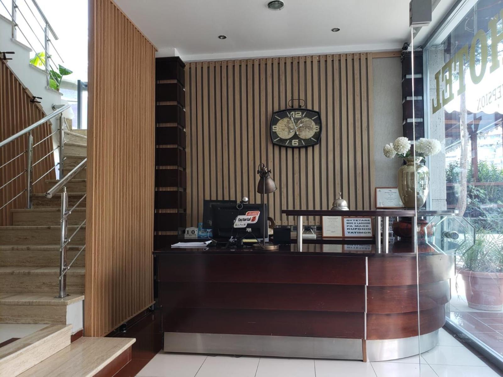 Hotel Royal Saranda ภายนอก รูปภาพ