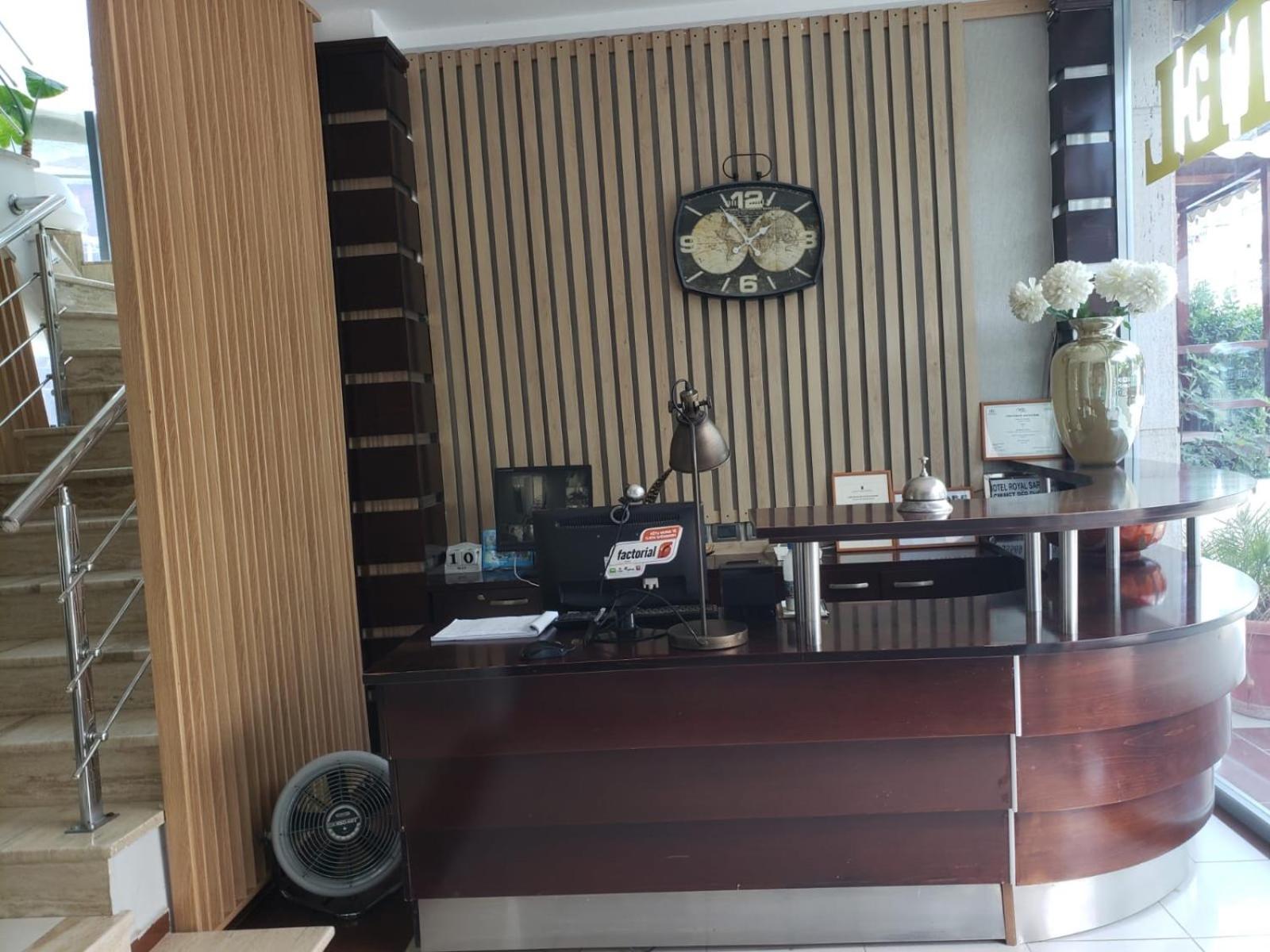 Hotel Royal Saranda ภายนอก รูปภาพ