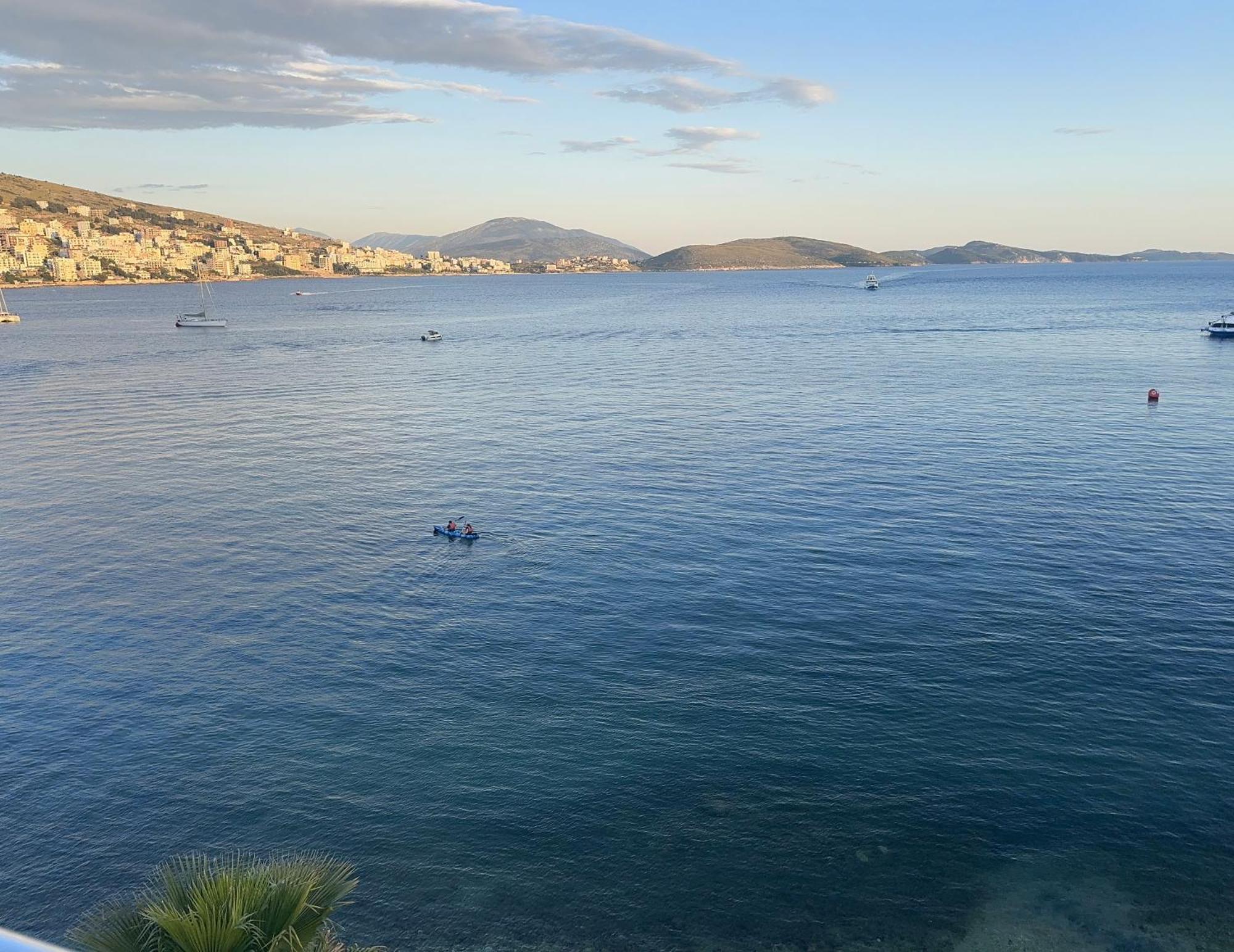 Hotel Royal Saranda ภายนอก รูปภาพ